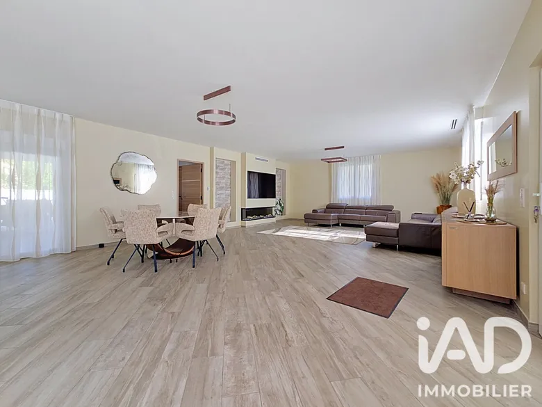 Maison 9 pièces 250 m² · à Rethel · 250 m² · 500 000 €