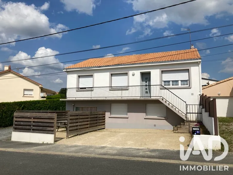Maison 8 pièces 169 m² · aux Herbiers · 169 m² · 415 000 €