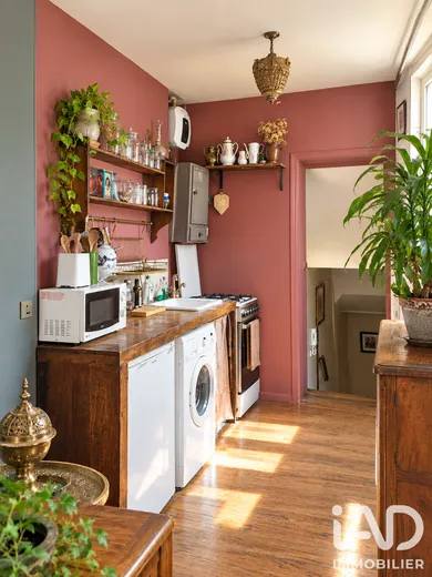Apartment in Paris (75010)