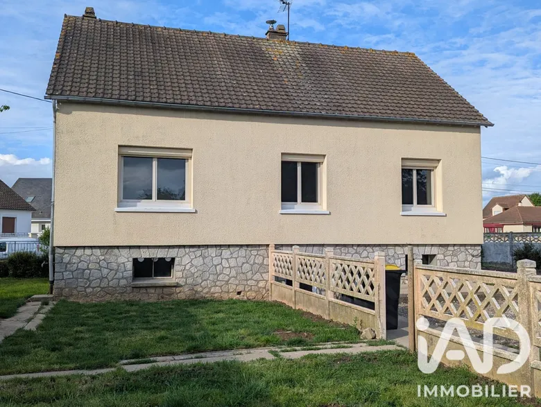 Maison 6 pièces 97 m² · à Berchères-les-Pierres · 97 m² · 195 000 €