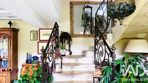 Mansion in Galluis (78490)