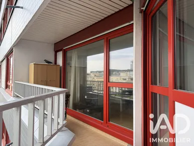 Apartment in Nanterre (92000)
