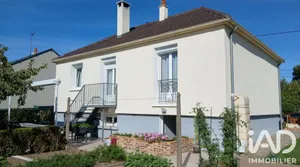 House in Saint-Jean-sur-Mayenne (53240)