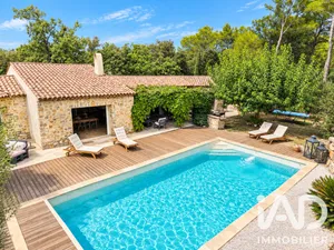Maison d'architecte à Lorgues (83510)