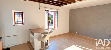 Studio à Les Essarts-le-Roi (78690)