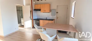 Studio à Les Essarts-le-Roi (78690)
