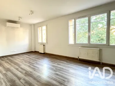 Appartement à Aix-en-Provence (13090)