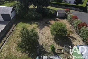Terrain à bâtir à Le Bourg-d'Iré (49520)