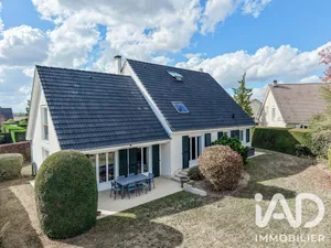 Maison traditionnelle à Gressy (77410)
