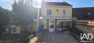 Townhouse in Villenauxe-la-Grande (10370)