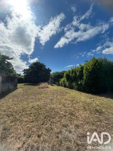Terrain à bâtir à Meynes (30840)