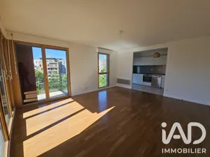 Apartment in Asnières-sur-Seine (92600)