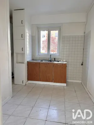 Appartement à Saint-Jean-de-la-Ruelle (45140)