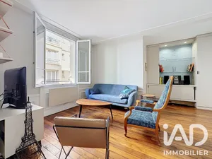 Apartment in Paris (75016)