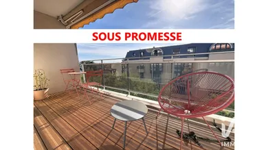 Apartment in Garches (92380)