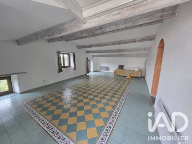 Appartement à Vézénobres (30360)