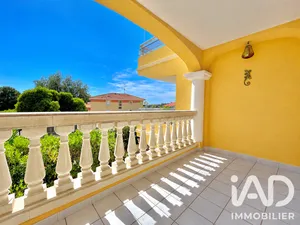Apartment in Saint-Raphaël (83700)