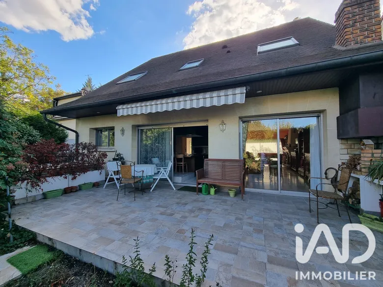 Maison 8 pièces 154 m² · à Sucy-en-Brie · 154 m² · 529 000 €