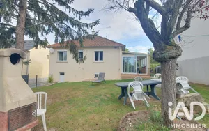 Detached house in Ailly-sur-Noye (80250)