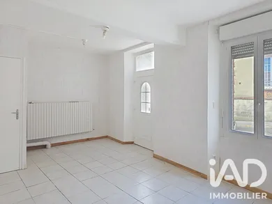 Maison de village à Barbonne-Fayel (51120)