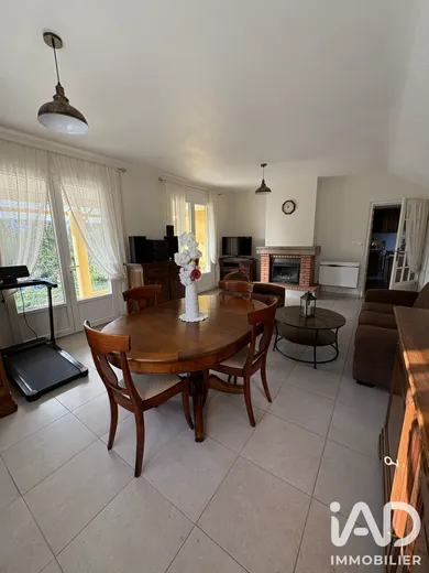 Maison de campagne à Montrelais (44370)