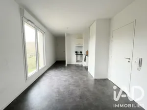 Apartment in Villenave-d'Ornon (33140)