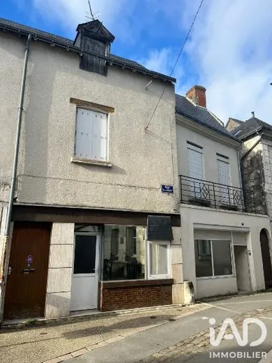 Maison de ville à Sainte-Maure-de-Touraine (37800)