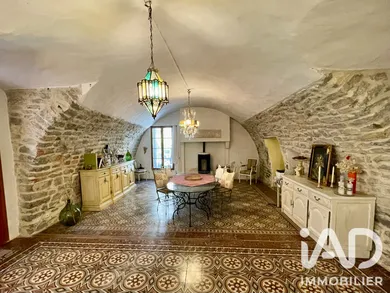 Maison de village à Cannes-et-Clairan (30260)