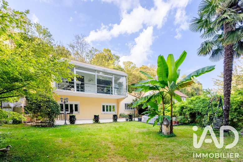 Maison 6 pièces 156 m² · à Auvers-sur-Oise · 155,7 m² · 459 000 €