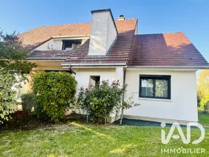 Maison d'architecte à Neufchâtel-en-Bray (76270)