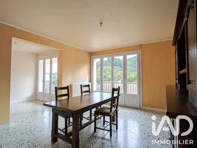 Appartement à Le Cheylard (07160)