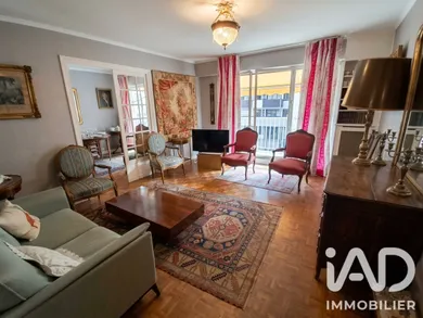 Appartement à Paris (75015)