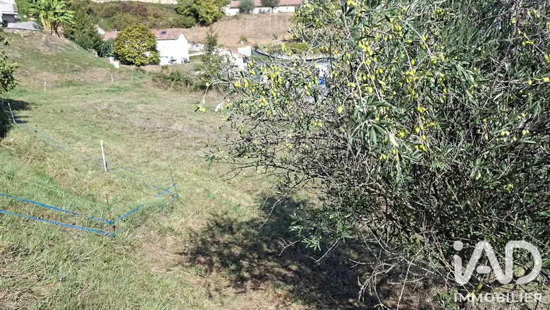 Terrain à bâtir à Andance (07340) · 77 000 €