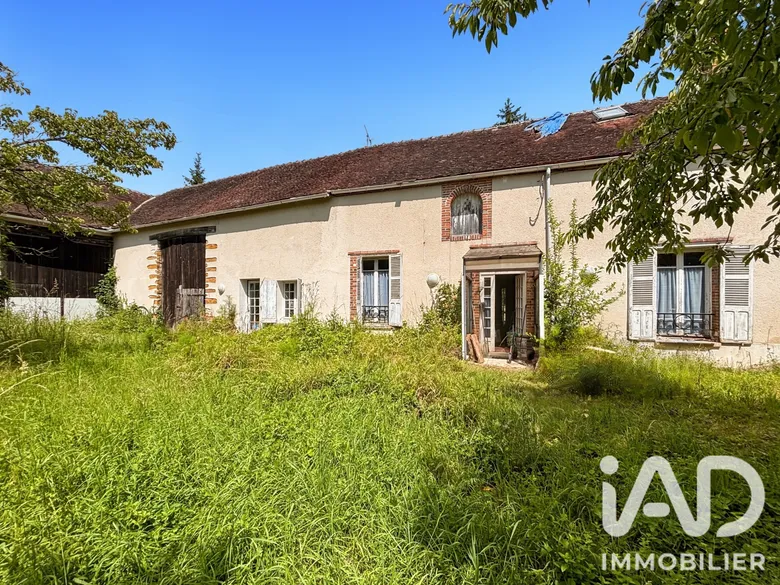 Maison 3 pièces 92 m² · à Les Ormes-sur-Voulzie · 91,8 m² · 99 000 €
