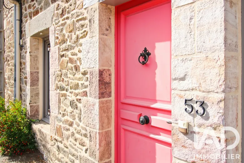 Maison 8 pièces 171 m² · à Lamballe-Armor · 170,5 m² · 384 000 €