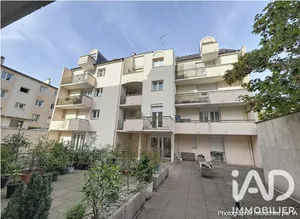 Apartment in Ablon-sur-Seine (94480)