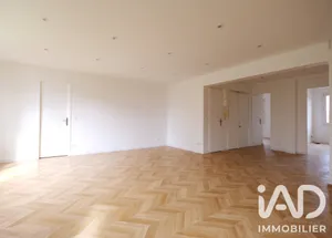 Apartment in Suresnes (92150)