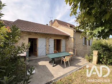 Maison de village à Saint-Jean-Lespinasse (46400)