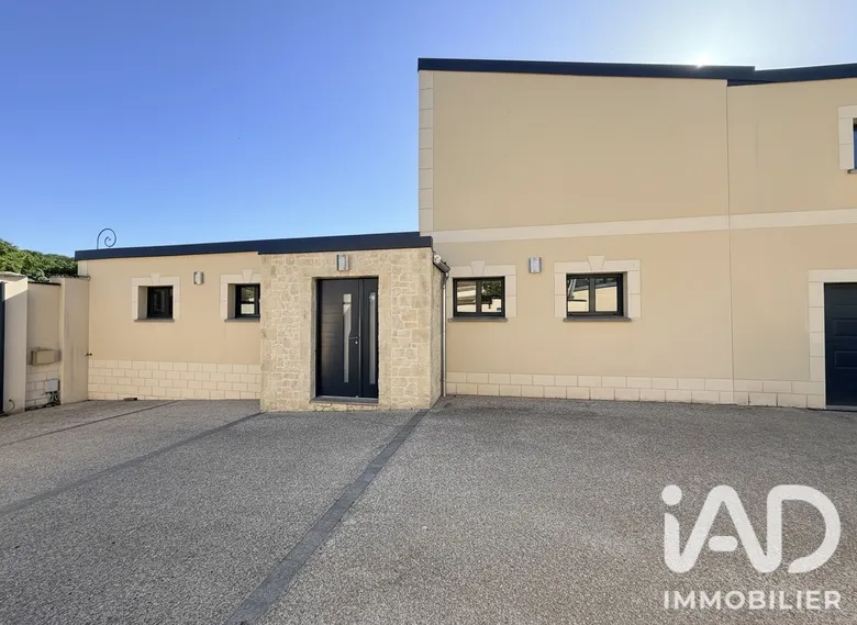 Maison 8 pièces 242 m² · à Allonne · 242 m² · 525 000 €