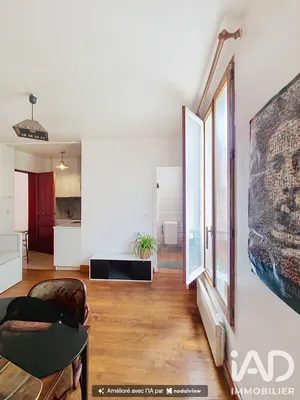 Apartment in Paris (75019)
