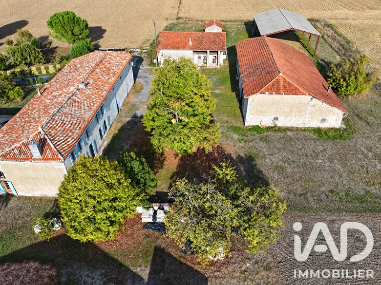Maison 6 pièces 190 m² · à Baignes-Sainte-Radegonde · 190 m² · 242 500 €