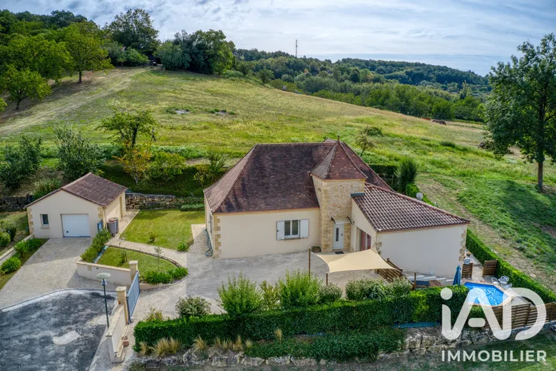 Maison 4 pièces 150 m² · à Sarlat-la-Canéda · 150 m² · 399 000 €