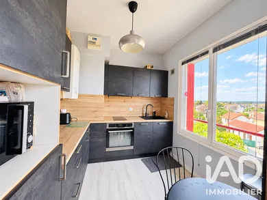 Appartement à Sainte-Geneviève-des-Bois (91700)