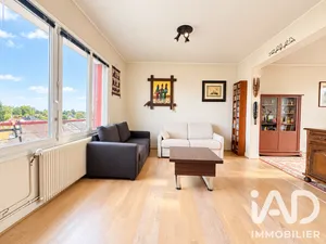 Appartement à Sainte-Geneviève-des-Bois (91700)