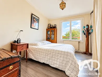 Appartement à Sainte-Geneviève-des-Bois (91700)
