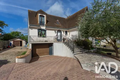 Maison à Sainte-Geneviève-des-Bois (91700)