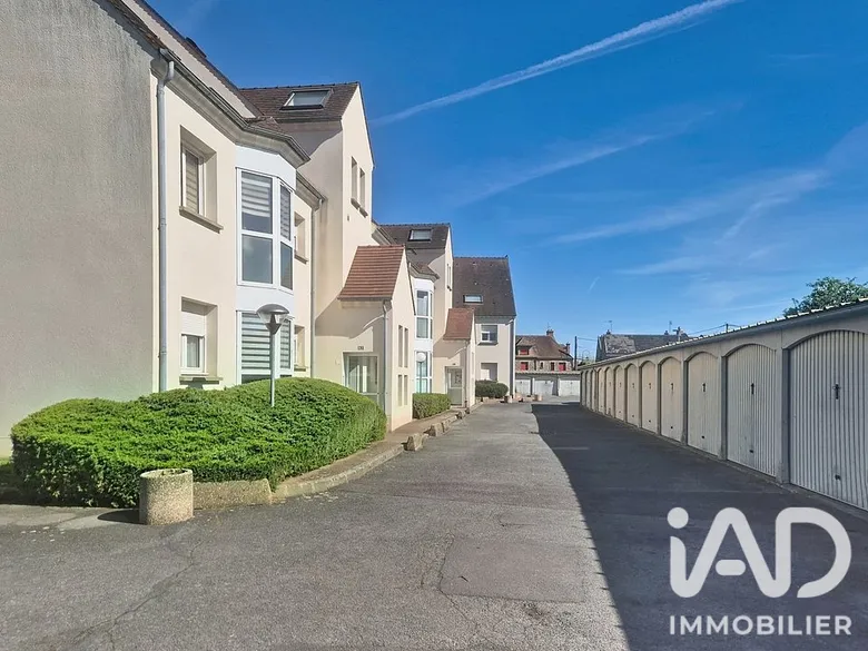 Appartement 2 pièces 47 m² · à Le Coudray-Montceaux · 46,6 m² · 158 000 €