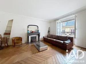 Apartment in Paris (75006)