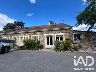 Maison traditionnelle à Saint-Michel-sur-Orge (91240)
