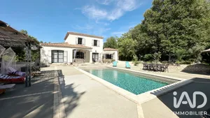 Maison à Robion (84440)